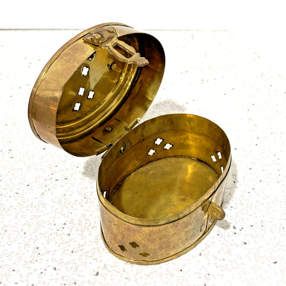 Miniature Brass Cricket Box Top Handle Pierced Metal Oval Hinged Lid Decorative - Picture 9 of 10